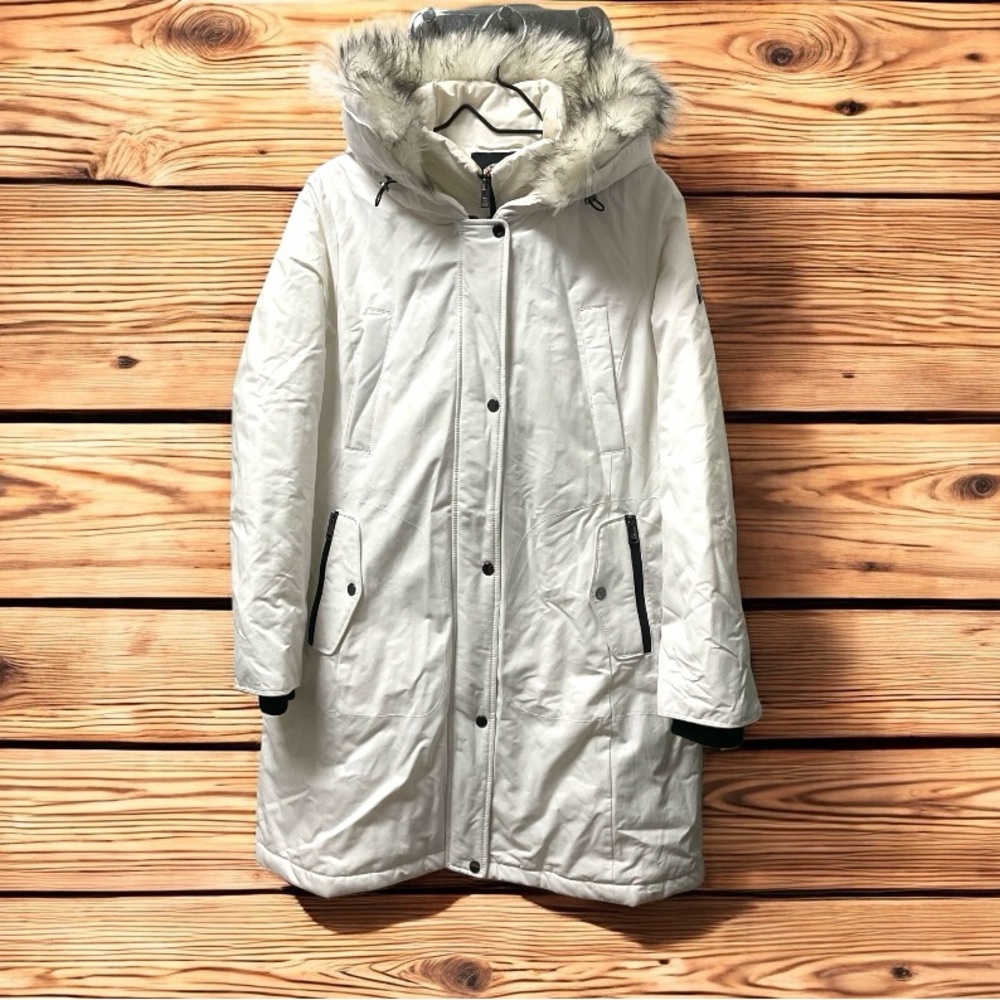 1 Madison White Ski Jacket with Fur-Trimmed Hood - Picture 6 of 9